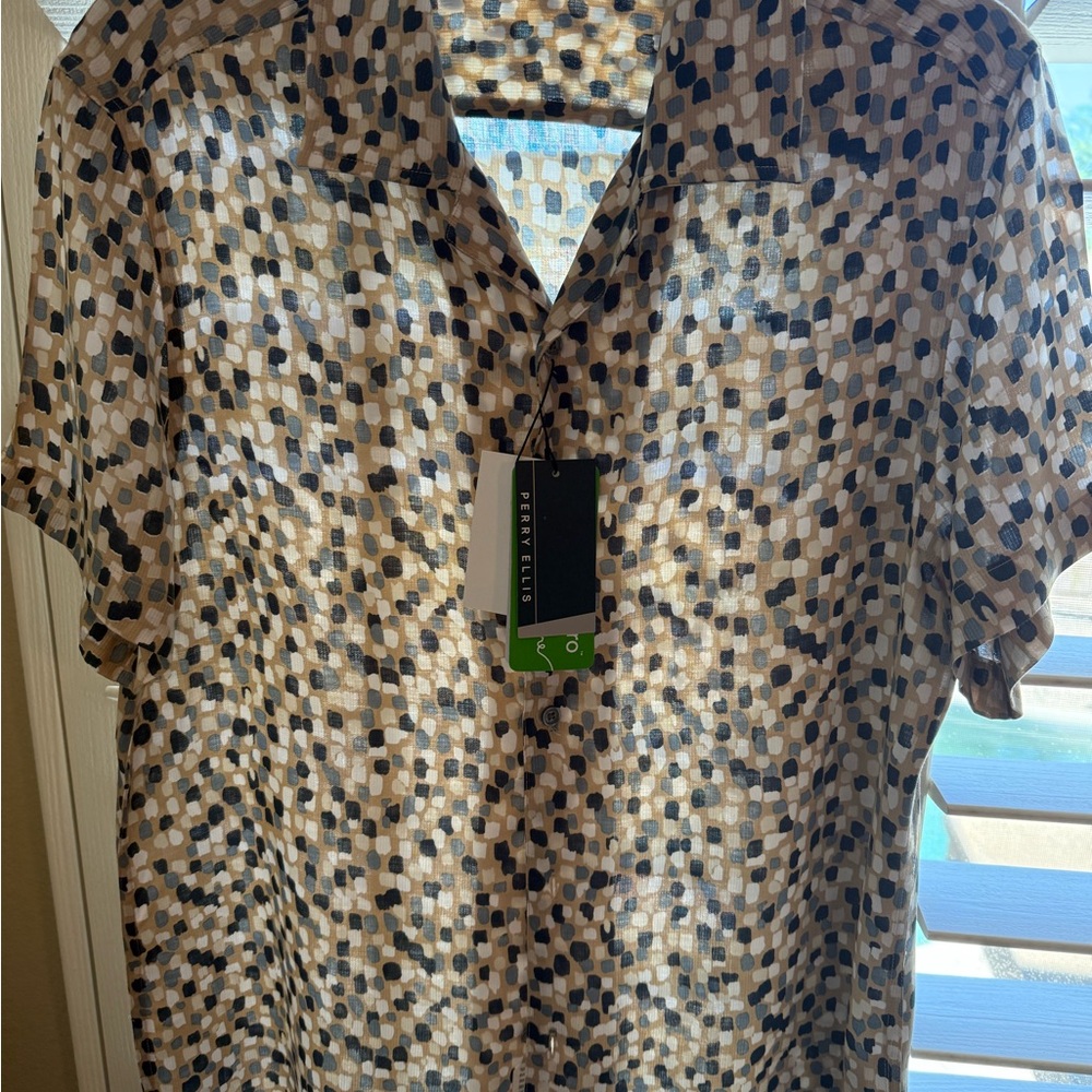 Perry Ellis Men's Geometric Shirt - Black and Cream - Picture 3 of 5